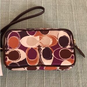 Coach Ashley Satin Scarf print C Logo, zipper closure or strap wristlet